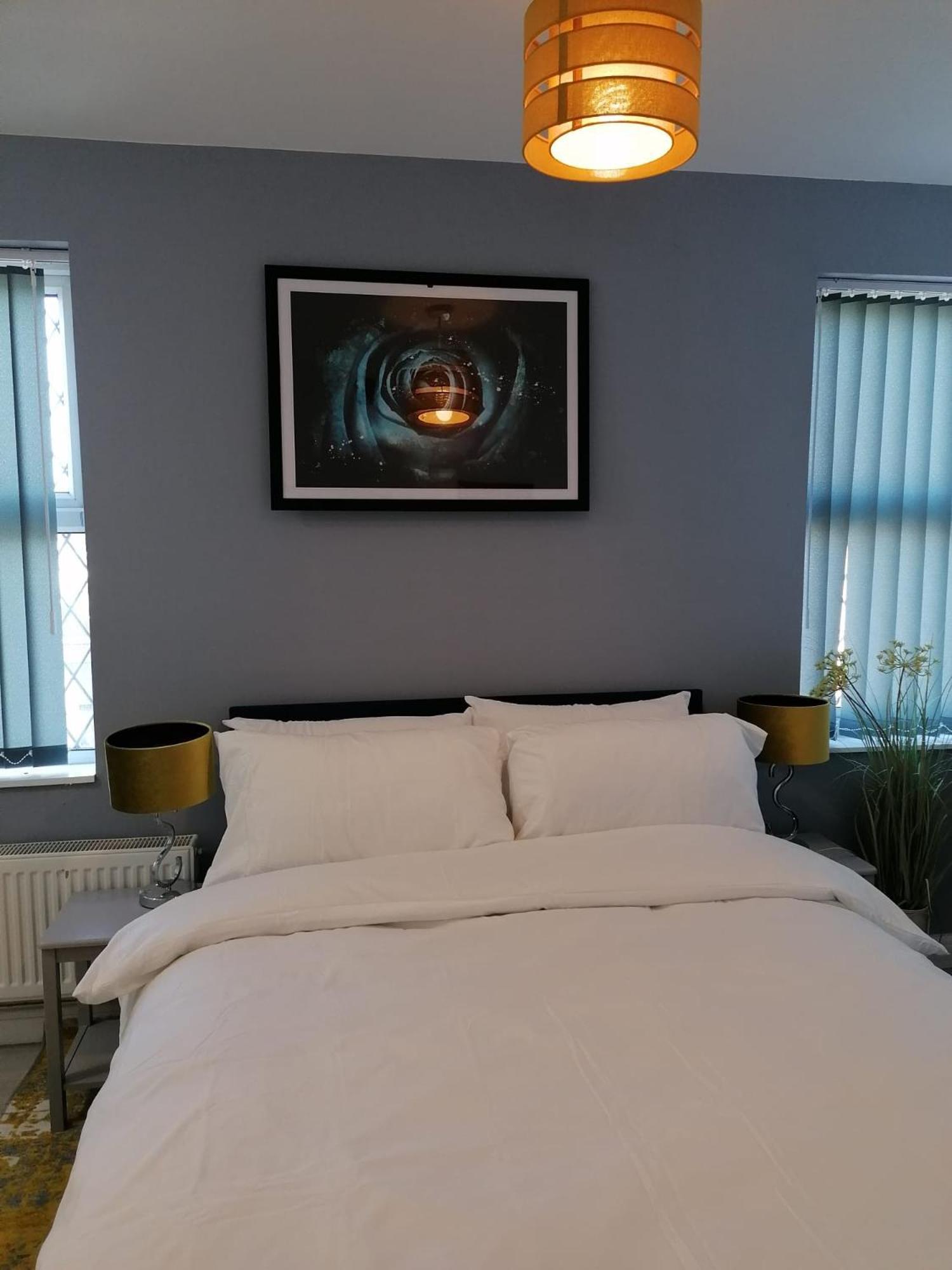 Blok 3 -Jacuzzi Suites, Apartment & Ensuite Rooms Блекпул Екстериор снимка