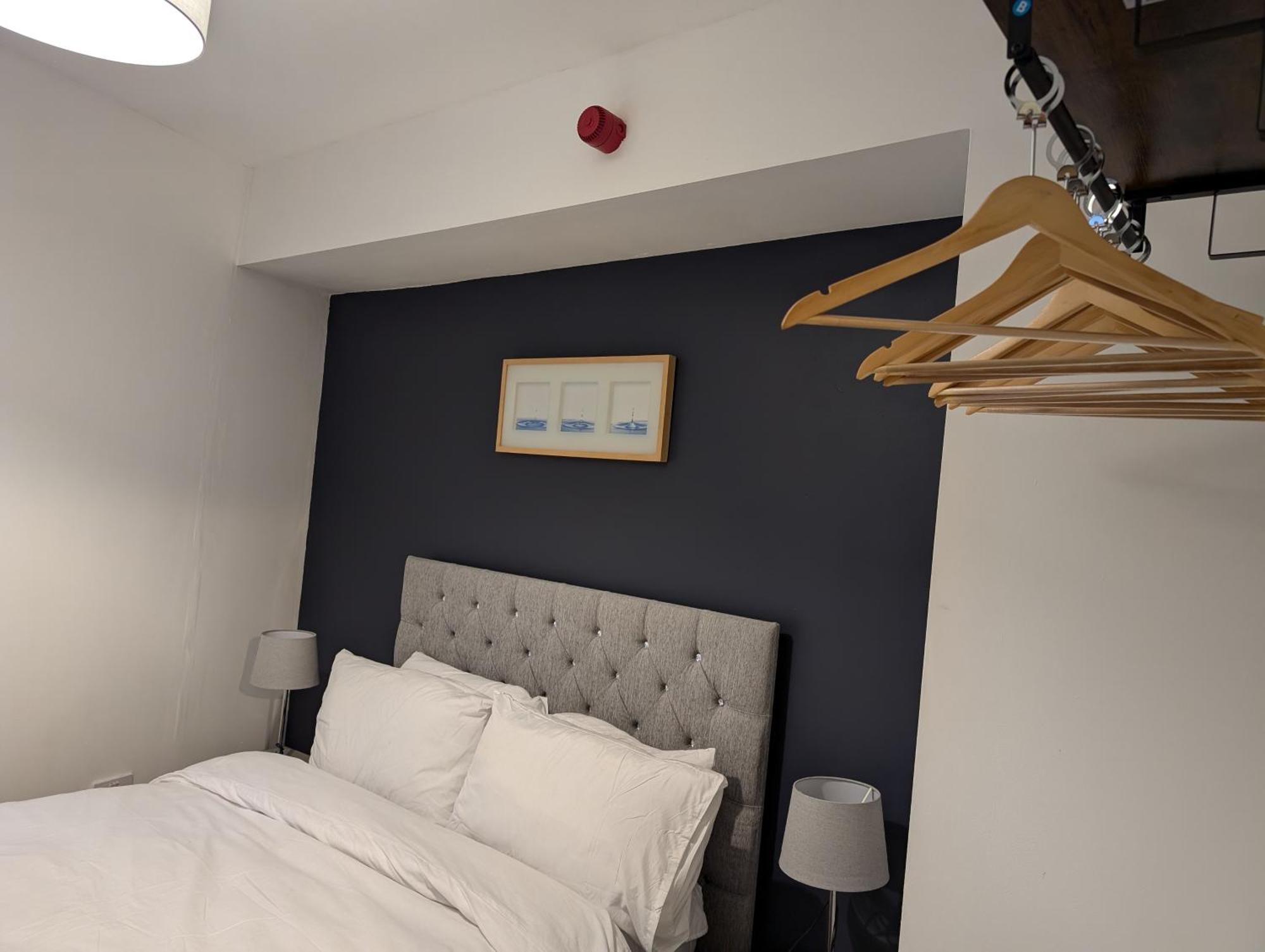 Blok 3 -Jacuzzi Suites, Apartment & Ensuite Rooms Блекпул Екстериор снимка